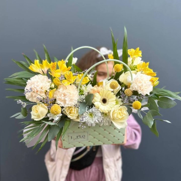 Сумочка с розами "Эпиа" в Якутске