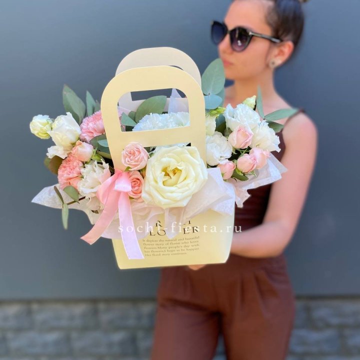 Цветочная сумочка "Рафаэль" в Якутске