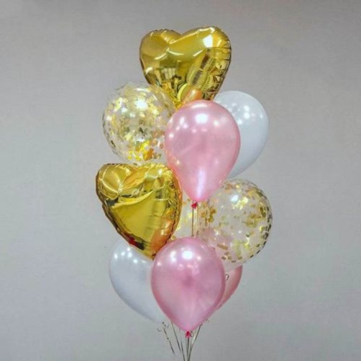 Облако шаров "Рози голд" в Якутске