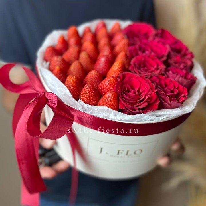 Клубничный бокс №1 в Якутске