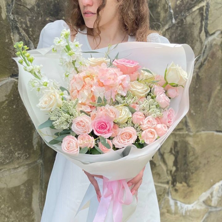 Дизайнерский букет №26 в Якутске