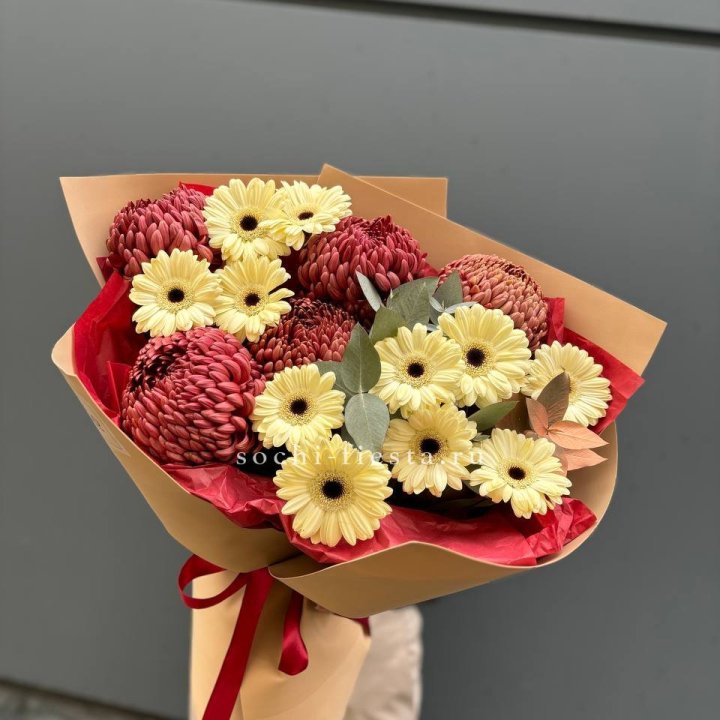 Букет гербер и хризантем Бигуди в Якутске