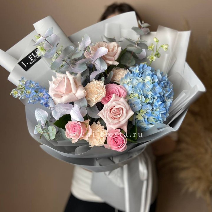 Букет с гортензией № 4 в Якутске