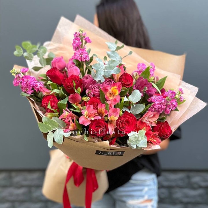 Дизайнерский букет №3 в Якутске