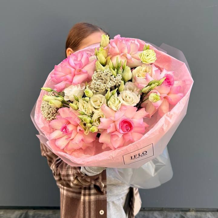 Букет "Розы с эустомой" в Якутске