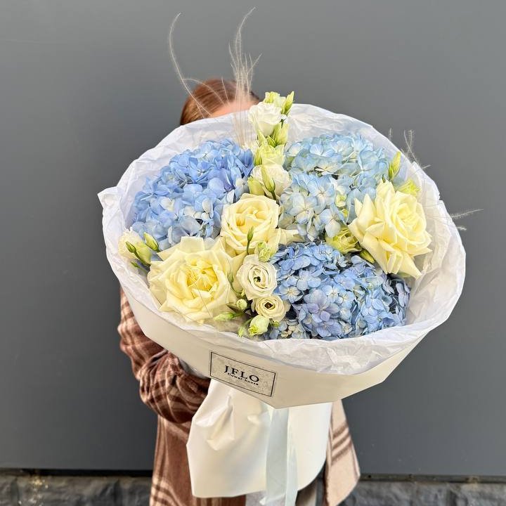 Букет "Глубина глаз" в Якутске