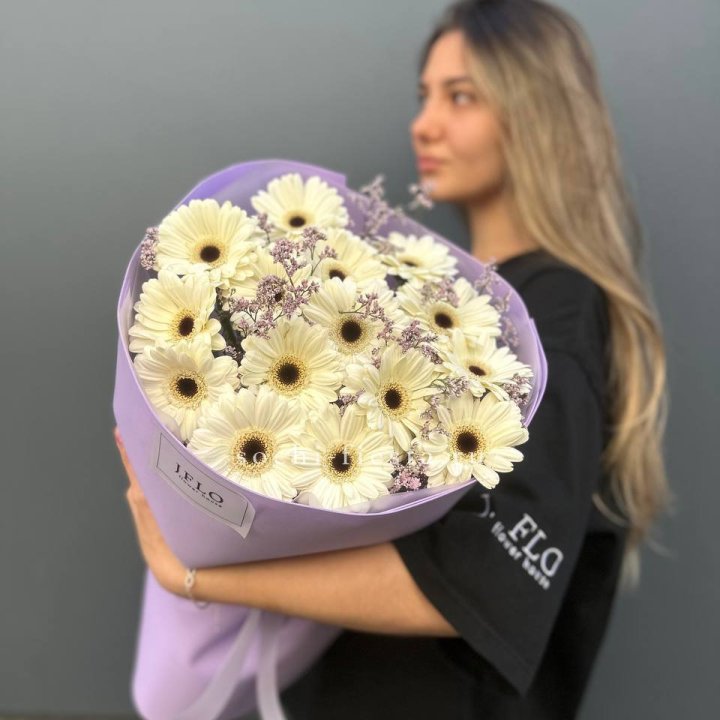 Букет голландских гербер "Лавандер" в Якутске
