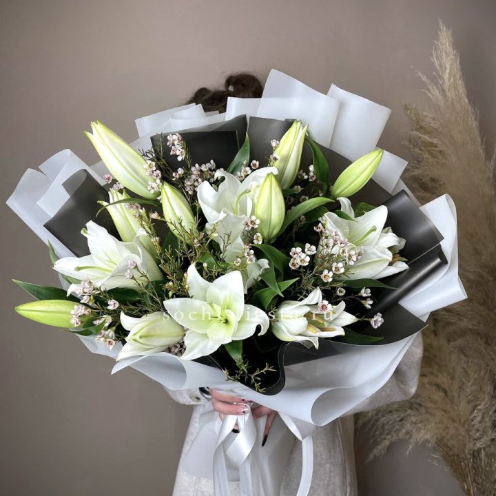 Букет лилий Снежная королева в Якутске