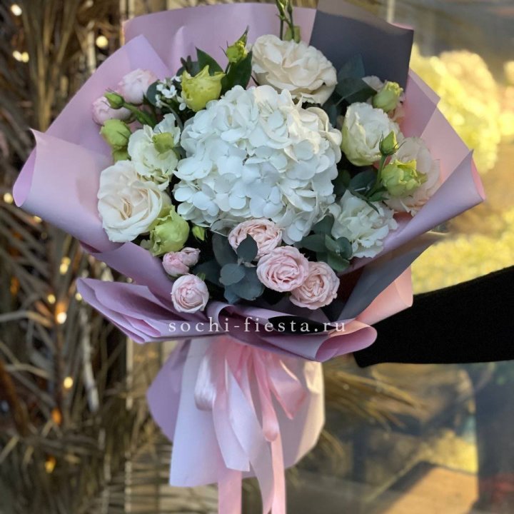 Букет с гортензией №3 в Якутске