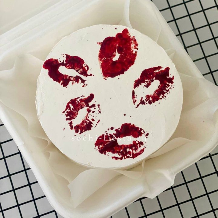 Бенто-торт "Поцелуй" в Якутске