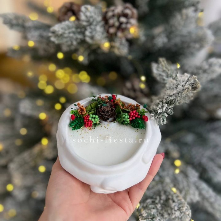 Свеча ароматическая в гипсе Руки с шишкой в Якутске