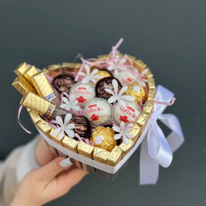 Подарочный набор шоколада в Якутске