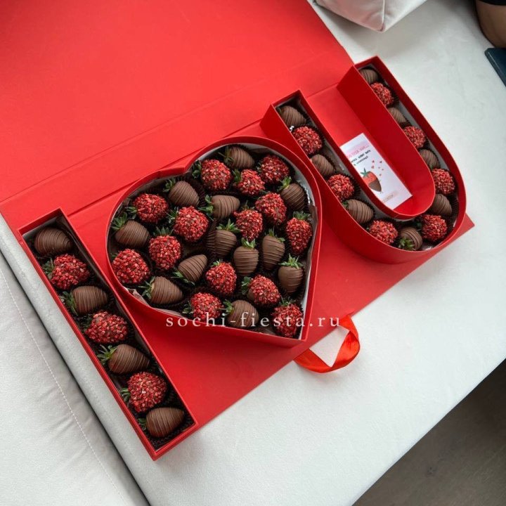 Клубника в шоколаде "Я люблю тебя" в Якутске