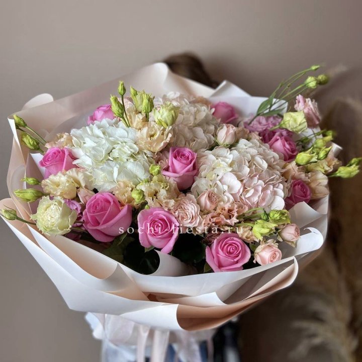 Дизайнерский букет "Каролина" в Якутске