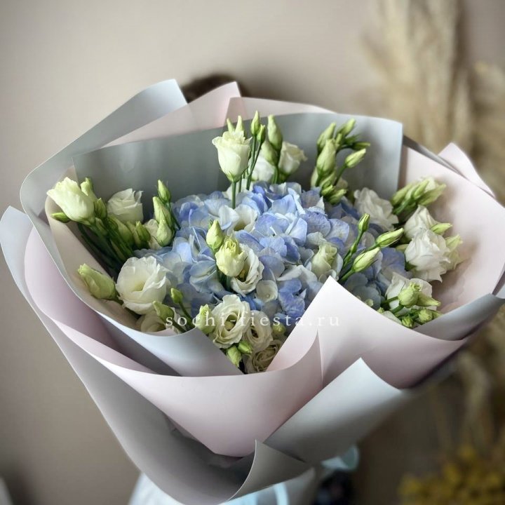 Букет с гортензией "Адель" в Якутске