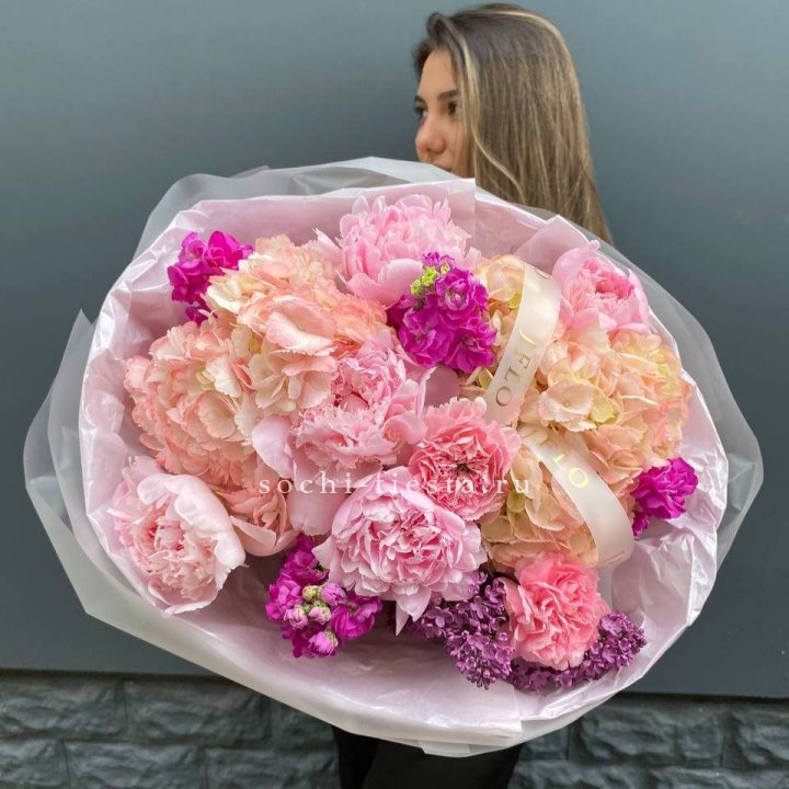  Букет "Фловер пионс" в Якутске
