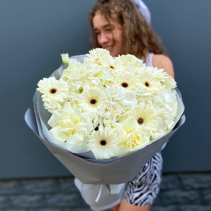  Букет "Вайт люксур" в Якутске