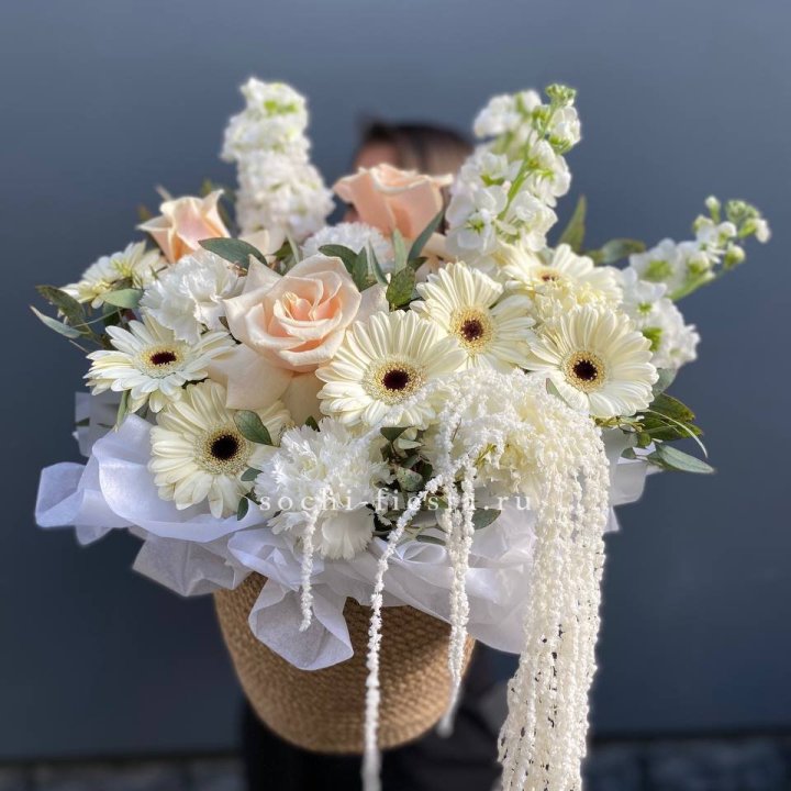 Цветы в джутовом кашпо "Валери" в Якутске