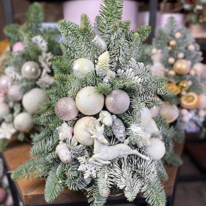 Ёлочка "Хепи крисмас" в Якутске