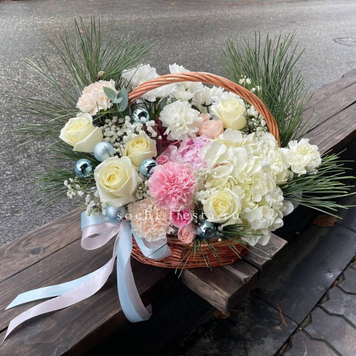 Новогодняя корзина  в Якутске