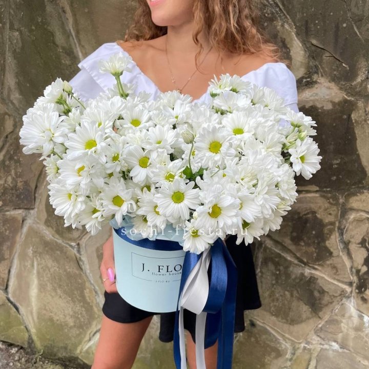 Коробка с хризантемами №2 в Якутске