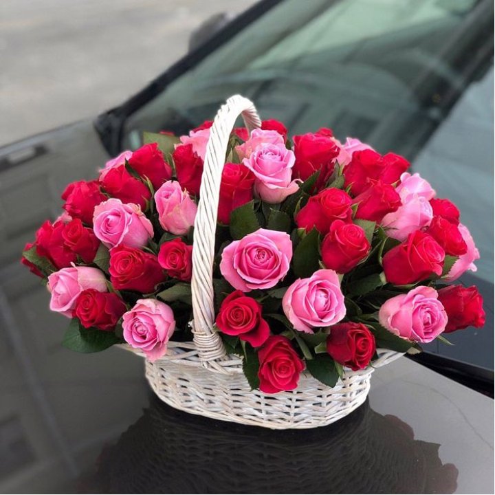 Корзина с розами  в Якутске