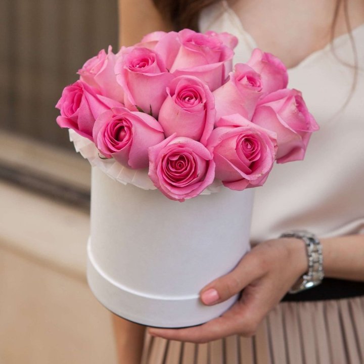 15 роз в боксе Кэтрин в Якутске