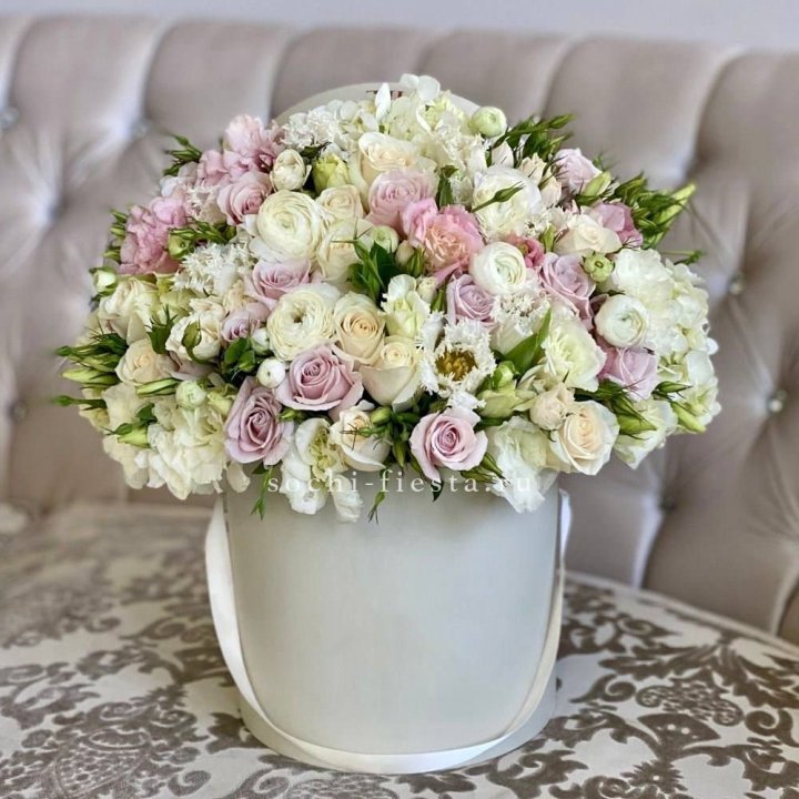 Цветочный бокс "Ловинг" в Якутске