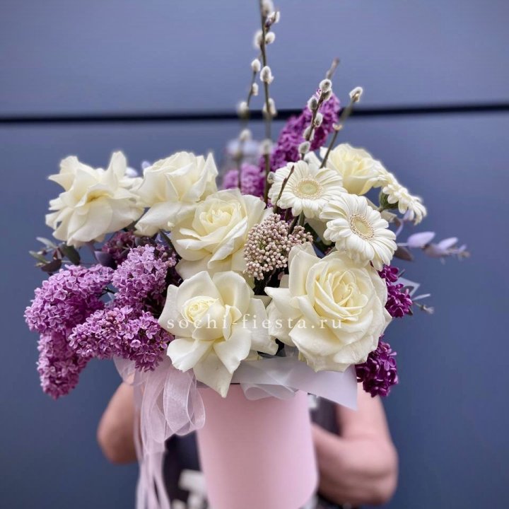 Цветочный бокс "Светлое Воскресенье" в Якутске