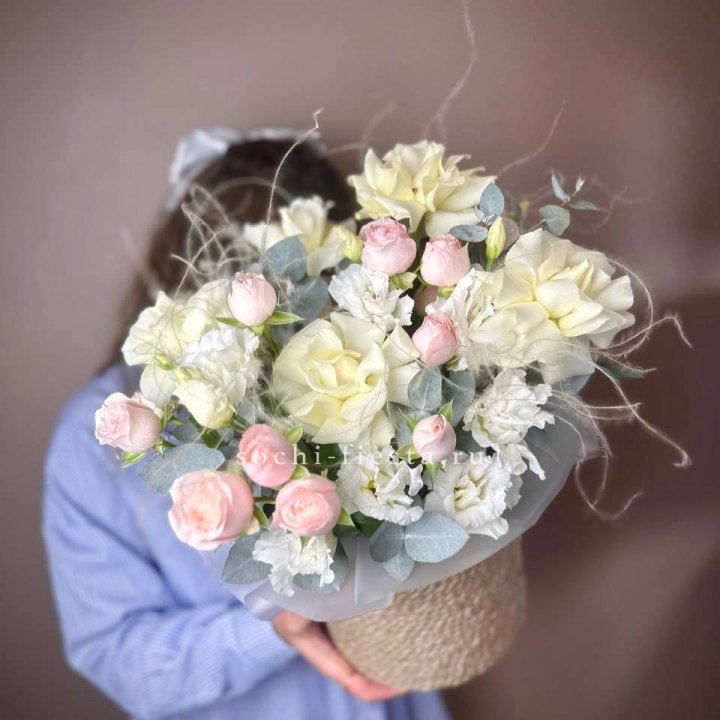 Авторский бокс "Милена" в джутовом кашпо в Якутске