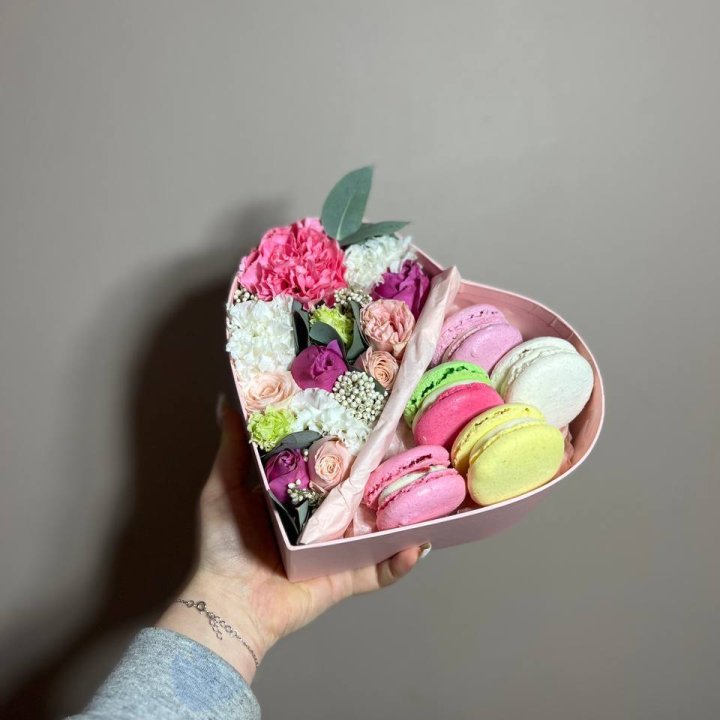 Дуо цветы и макаронсы в Якутске