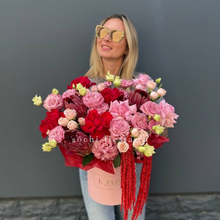 Дизайнерский цилиндр "Криотель" в Якутске