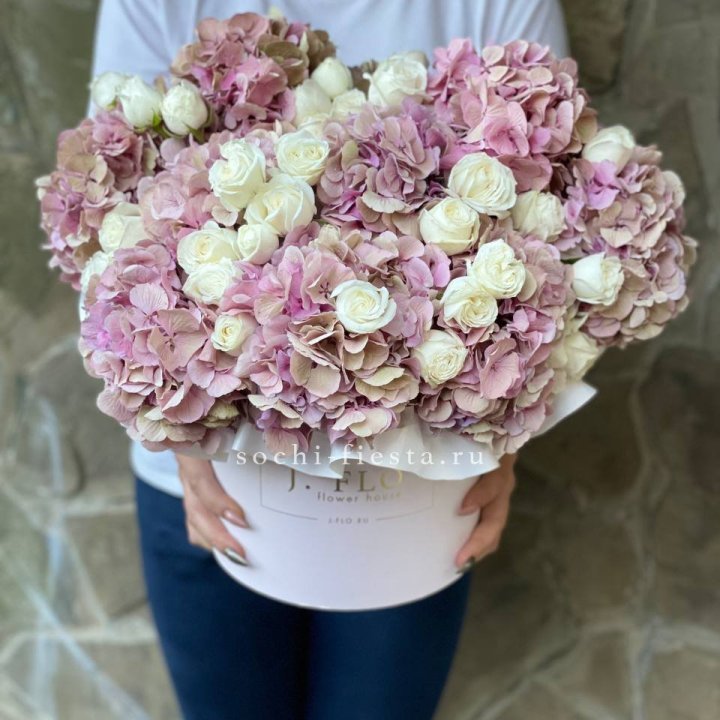 Бокс "Изобела пинк" в Якутске