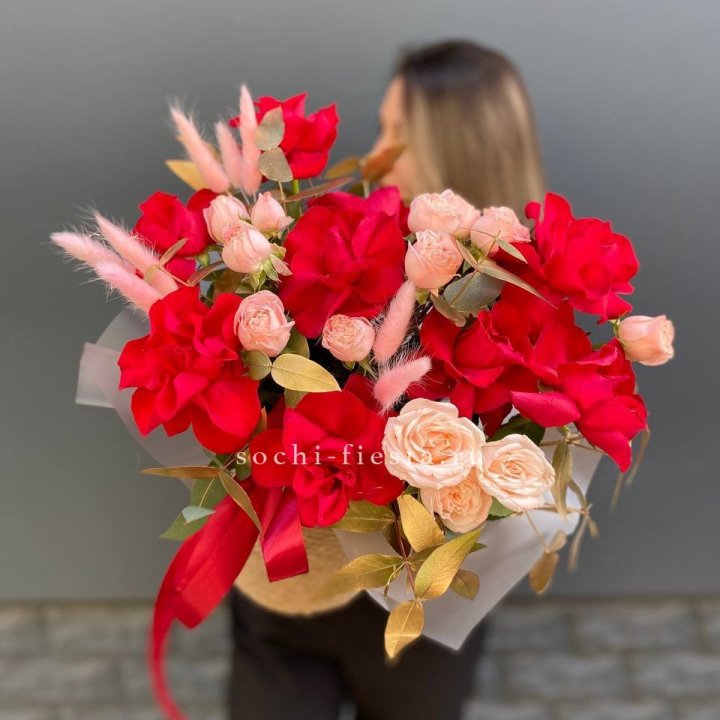 Джутовое кашпо "Любовь Лолиты" в Якутске