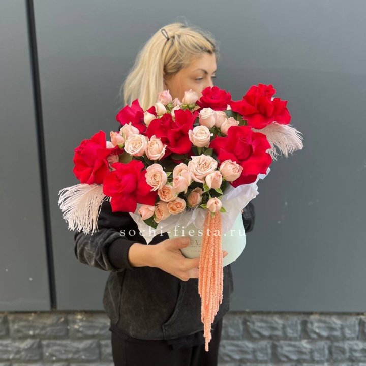 Бокс с нежными розами  в Якутске