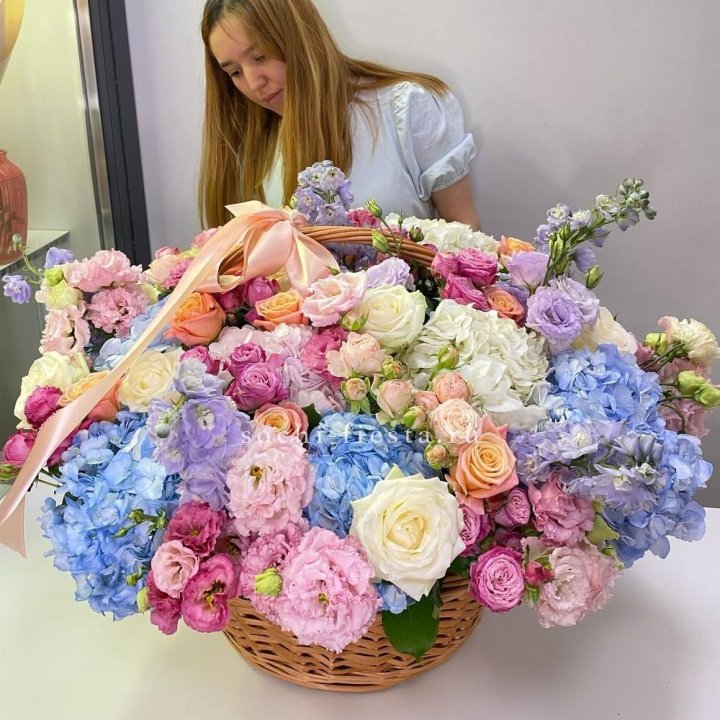 Авторская корзина "Экстра" в Якутске