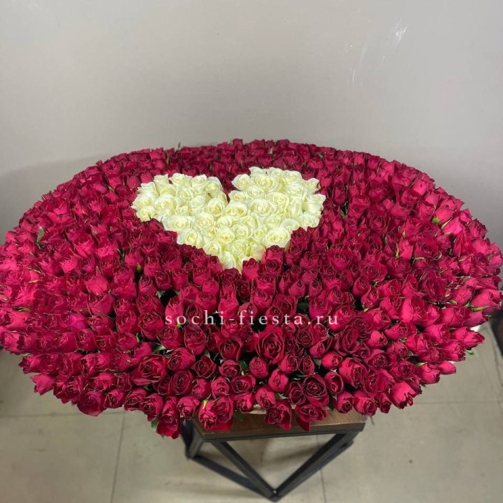 501 роза в корзине в Якутске