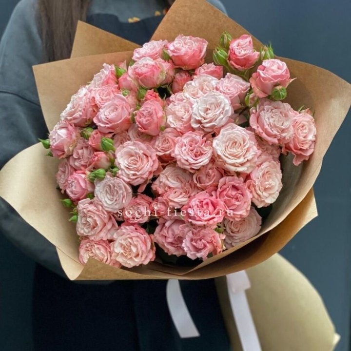 Пионовидные розы Bombastic №2 в Якутске