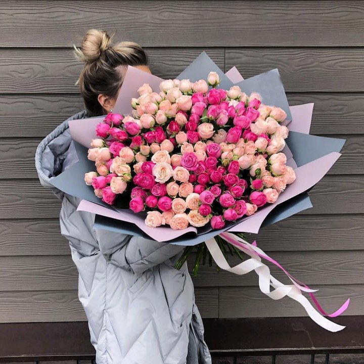 55 роз микс кустовых в Якутске