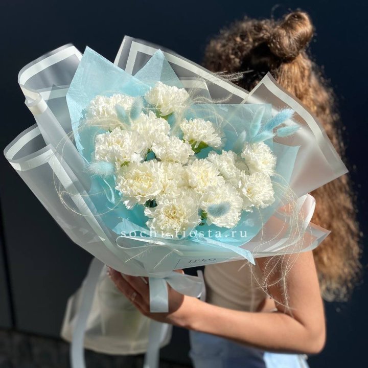 Воздушный букет из диантусов  в Якутске