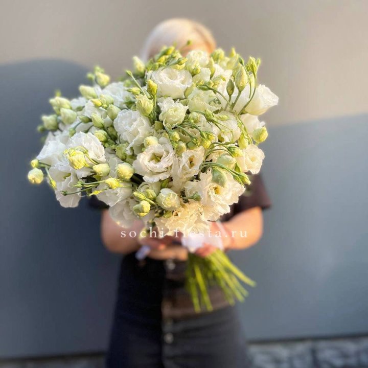 Букет эустом под ленту  в Якутске