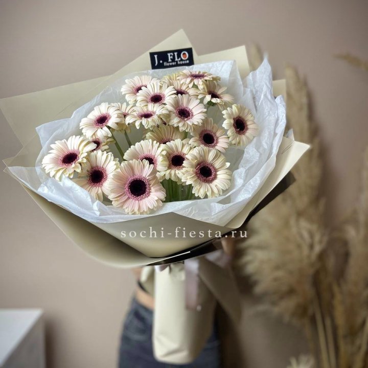 Букет голландских гербер "Свит" в Якутске