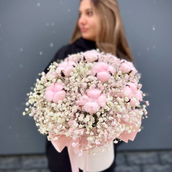 Гипсофилы с хлопком в шляпной коробке в Якутске