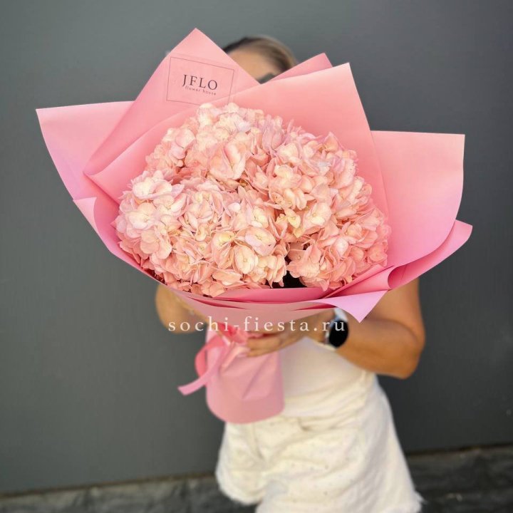 Букет гортензий "Крем" в Якутске