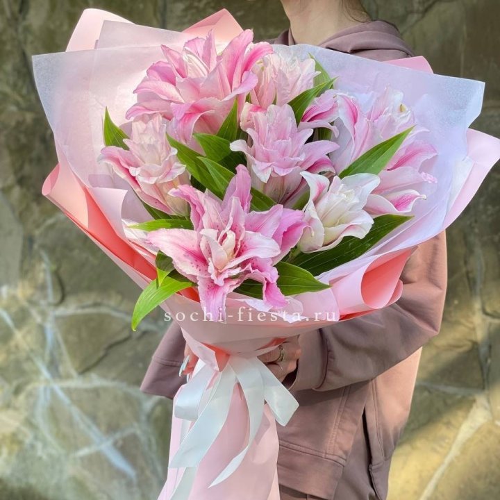 Букет пионовидных лилий №2 в Якутске