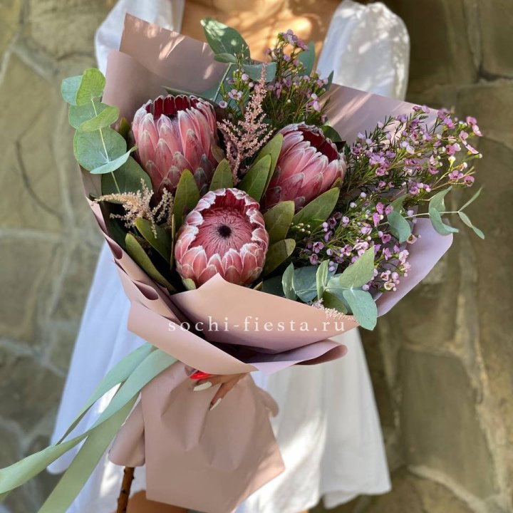Букет из протеи "Клеопатра"  в Якутске