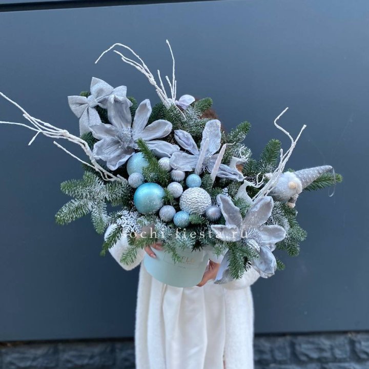 Композиция "Снежный цветок" в Якутске