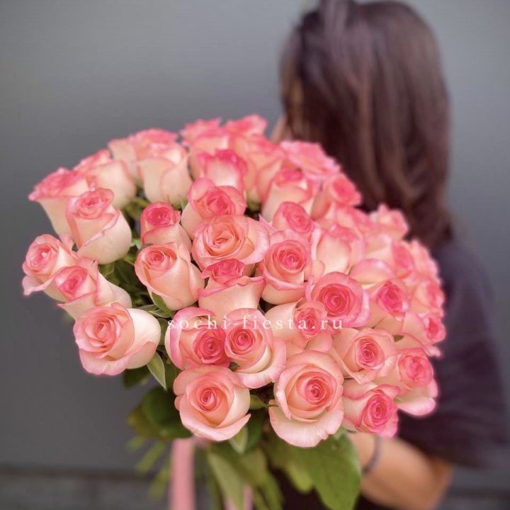 Охапка Роз Джумилия в Якутске
