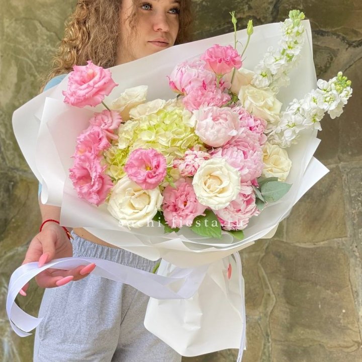 Букет с пионами №3 в Якутске