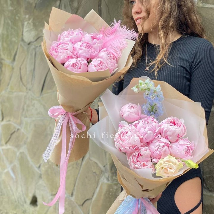 7 зефирных пионов  в Якутске